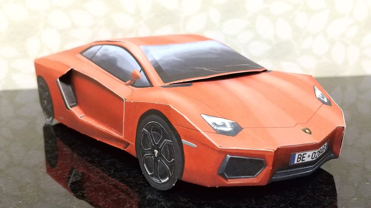 Twoucan ランボルギーニ の注目ツイート イラスト マンガ コスプレ モデル