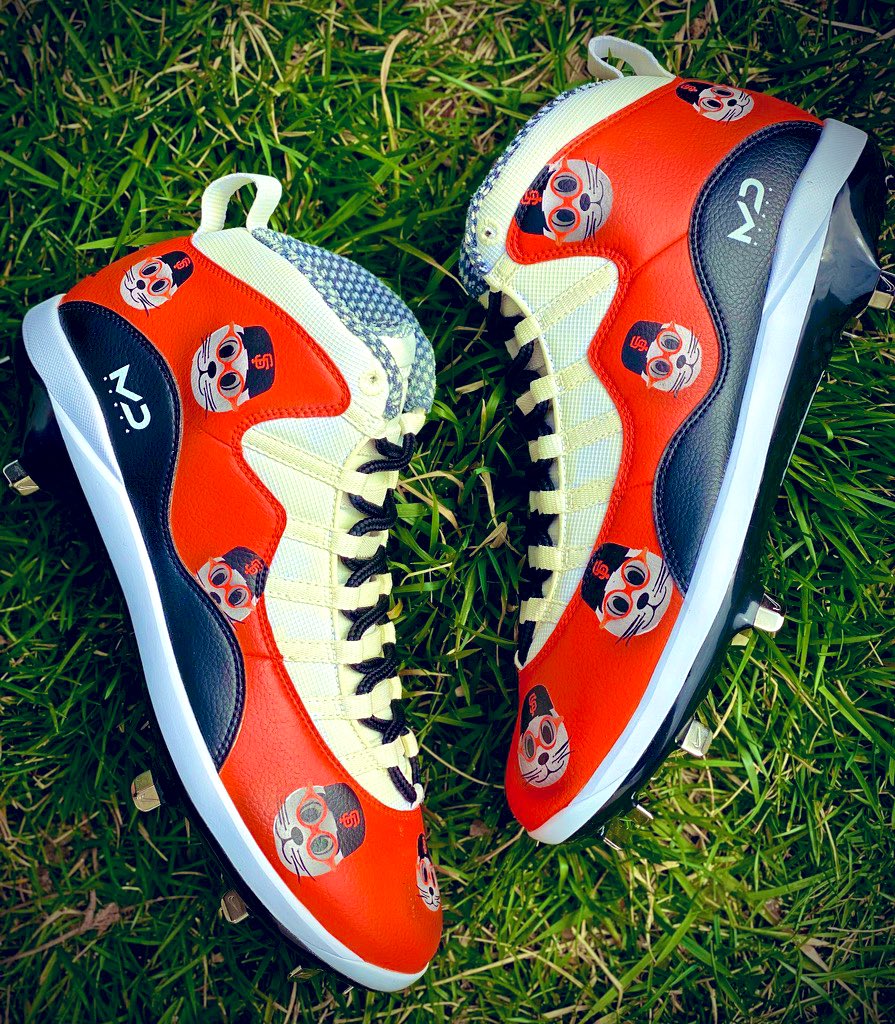 LouSeal01's tweet photo. #HappyOpeningDay #SFGOpeningDay #BFFs #LetMeTellYouAboutMyBestFriend #SFGiants #Resilient #NewKicks https://t.co/Bc1Slr9zok