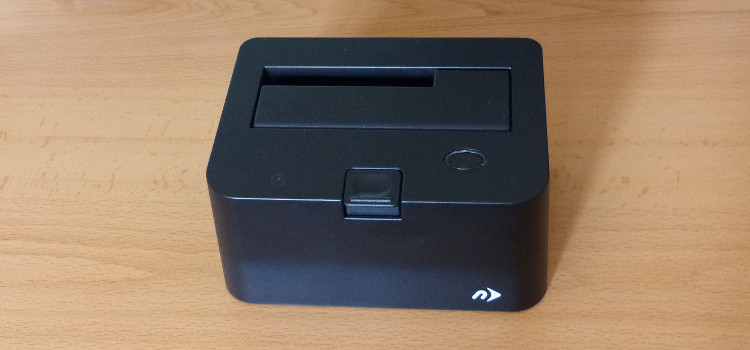 adslayuda's tweet photo. Probamos (y te lo explicamos) el dock para discos duros SATA Voyager S3 de @NewerTech https://t.co/hnWoUvIKtd https://t.co/N4znPPVlEK
