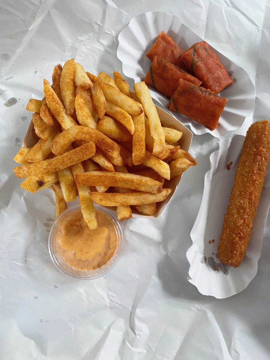 martijnvilijn's tweet image. vrijdag in belgië be like