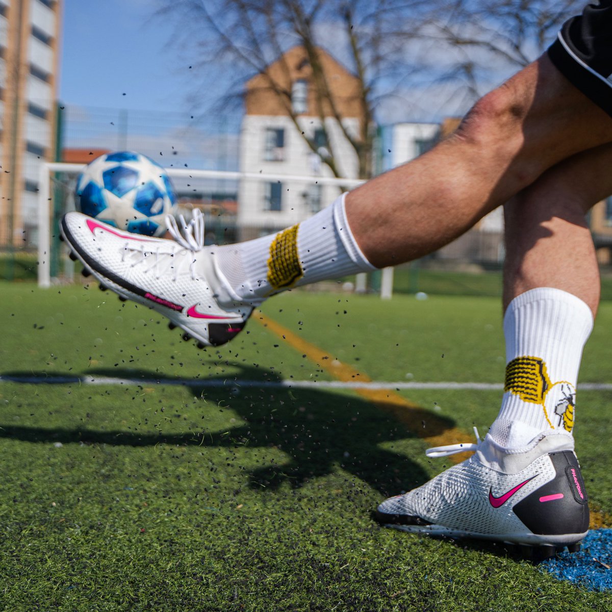 BeeGrips's tweet image. 🐝It’s finally Here!🐝🔥Link in bio!🔥

#Beegrips #gripsocks #sportsocks