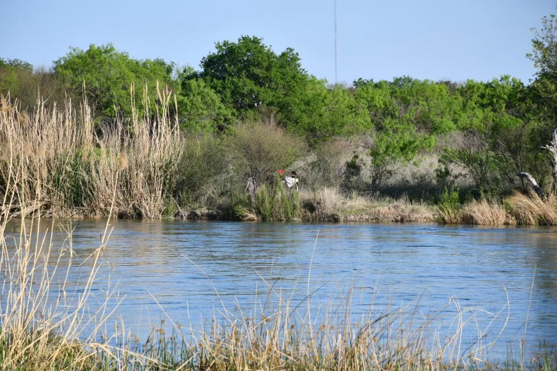 SenatorBanks's tweet photo. Everyone we spoke to in Texas said the flow of migrants is unprecedented. Migrants are crossing the Rio Grande in broad daylight. The Biden admin needs to see this firsthand. https://t.co/pAIuu5aaaT