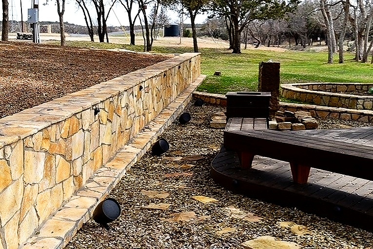 TruAudio's tweet image. 🌟Feature Friday🌟
Well, this Man-Cave is pretty darn awesome!👀
.
There are (10) Select Series speakers and (4) bandpass sub kits throughout the "cave"🔉
.
All guest rooms have GP-8's 🎶
.
And outside has our landscape speakers😀
.
All installed by our friends @bamscompleteav