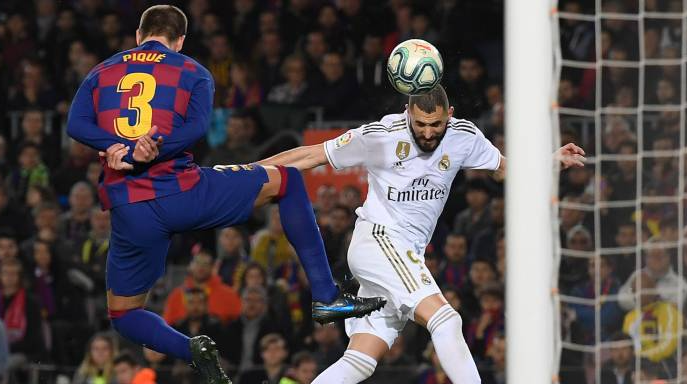 Gainblers's tweet photo. Porra de 10€ (5.000b€t) #RealMadridBarcelona

➡ Síguenos
➡ Cita este tweet
➡ Resultado del partido y minuto primera tarjeta.
➡ Pon el hashtag #RealMadridBarcelona

El que acierte y se acerque más al minuto de la tarjeta, se lleva la porra. https://t.co/4P8Ay3Tdmm