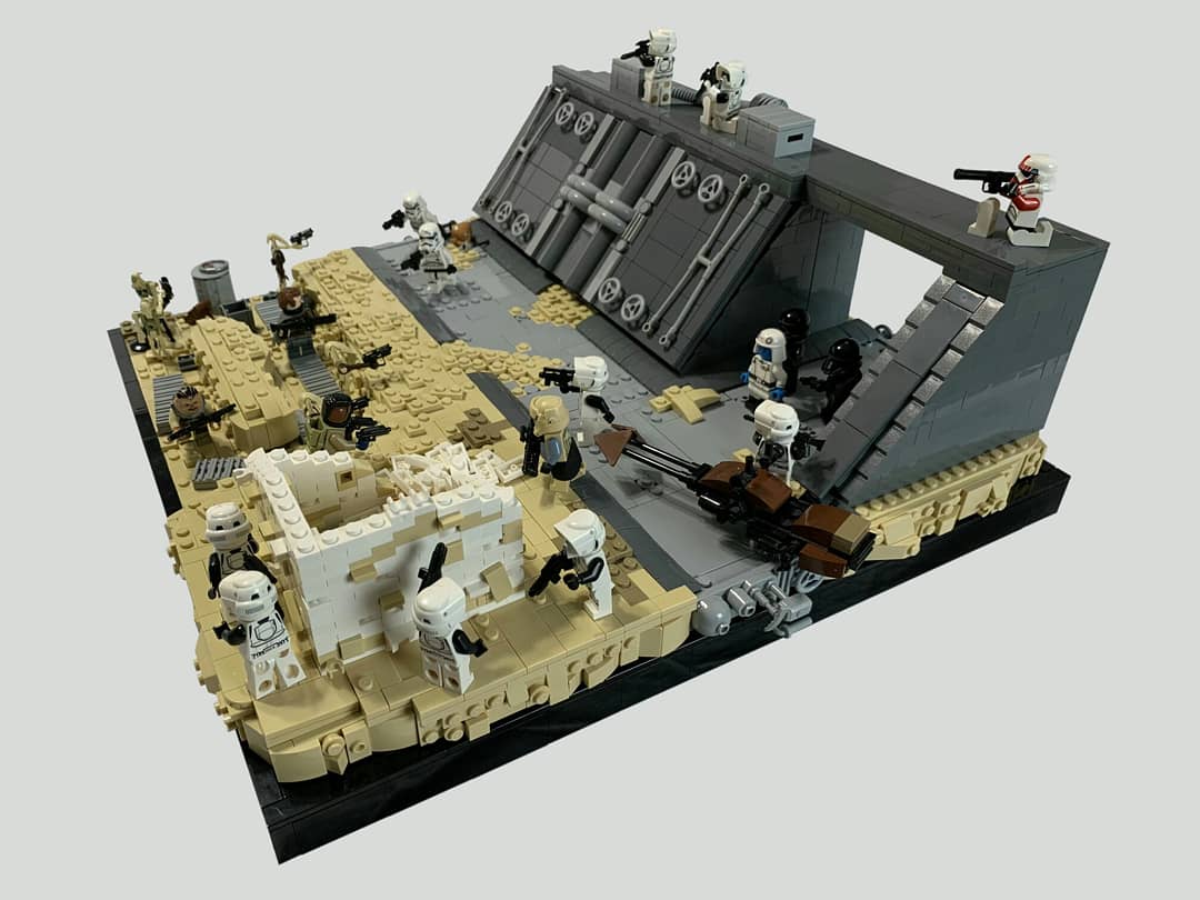 EmpireLug's tweet photo. #Operationsandstone | Tombstone - 14 BBY.
-
Anthony @AnthonyBPyt continues with episode 3 of the #empirelug collaboration Operation Sandstone!
-
#lego #galacticempire #starwars #collaboration #legomoc #legostarwars #afol #tfol https://t.co/5VdhOMlnKu