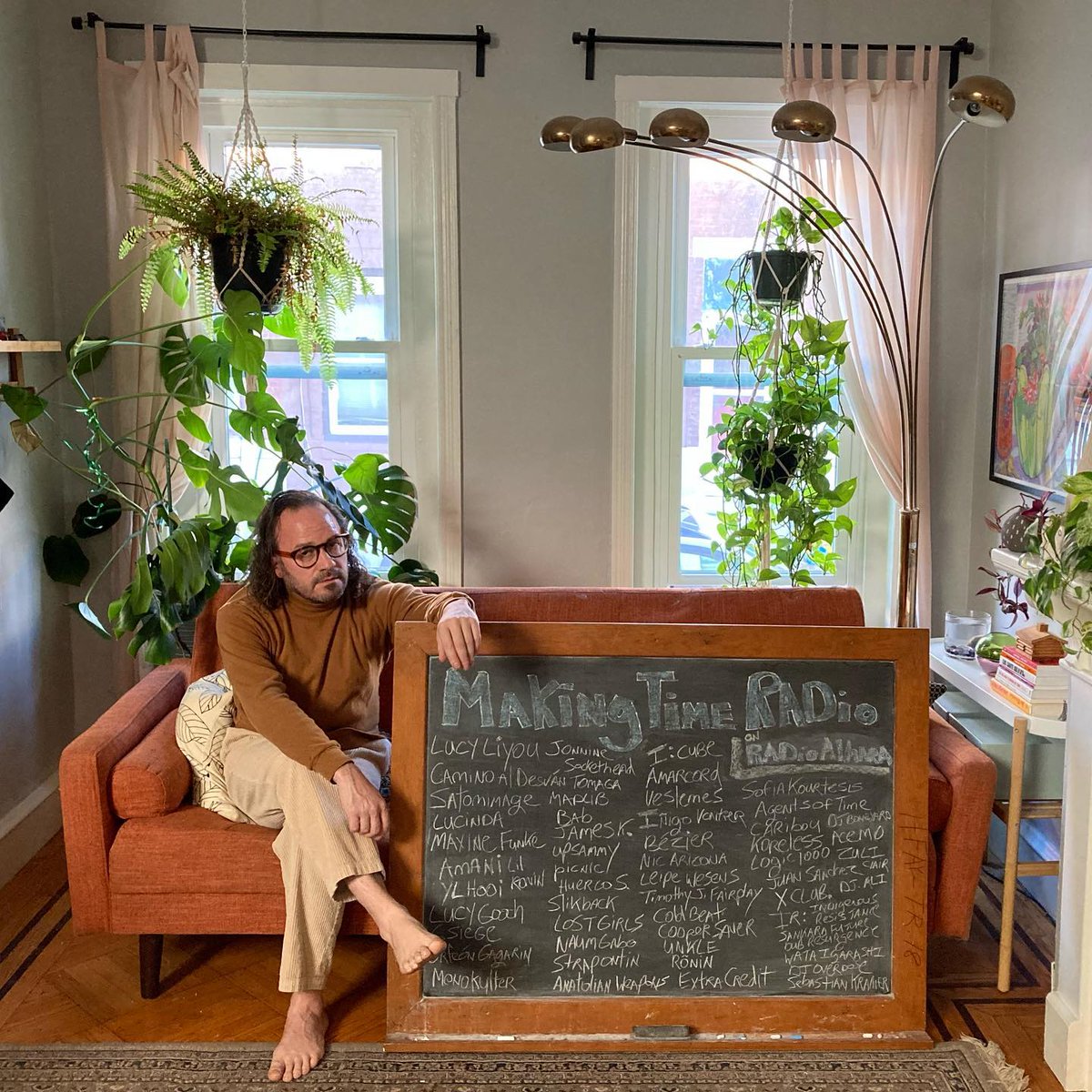 davepmakingtime's tweet photo. The soundtrack to your weekend = the archive of last week’s TRANSCENDENT edition of Making Time RADio with me on Radio Alhara !!
TRANSCEND here:
https://t.co/pGjYLmeRit
#MakingTimeRADio
#RADioAlhara
#TRANSCENDENTALPLAN https://t.co/homyAqo8u1