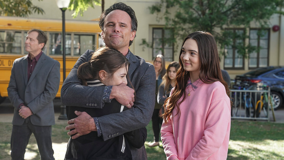 Happy #NationalUnicornDay!🦄  Walton Goggins of <a href="/TheUnicornCBS/">The Unicorn</a> may be a rare breed, but Wade Felton’s bond with his daughters is endearingly relatable.

See why it’s the perfect sitcom! 👉 bitly.com/TheUnicornIsPe…

Check out the latest issue of #CBSWatch
read.cbswatchmagazine.com/April2021