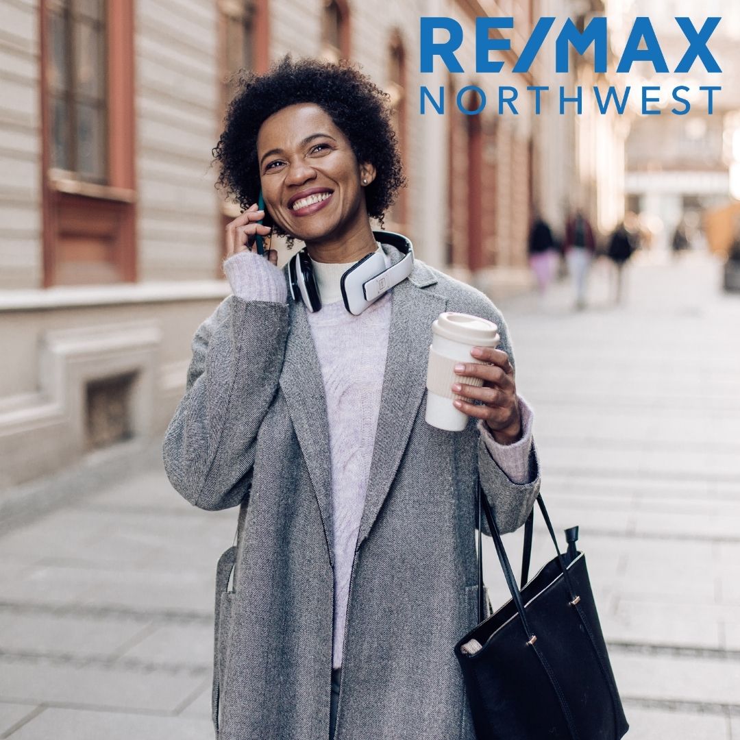 remaxnw's tweet photo. Leave missed connections in the past with https://t.co/8N8vaIeJKZ! Many #brokers are missing 2/3rds of the deals in their personal network. https://t.co/KbVAe1Nrke #RealEstate #technology https://t.co/pXvZTP2ivA