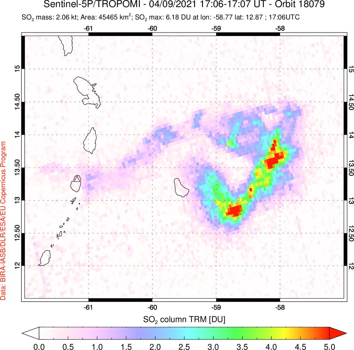 First look at  #Sentinel5P  #Tropomi SO₂ data for the April 9  #LaSoufrière  #eruption. Relatively small amount of SO₂ detected (~2 kilotons) heading east over the  #Atlantic; similar to the April 1979 eruption.  @CopernicusEU  @jvernier82  @soufriere_hills  #LaSoufriereEruption