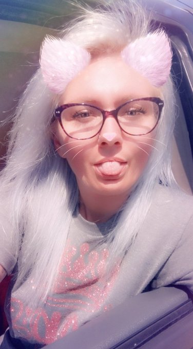 To brighten your day! https://t.co/TLR2aRezOK<a href="/tag/newprofilepic"class="tags"><span>#newprofilepic</span></a>