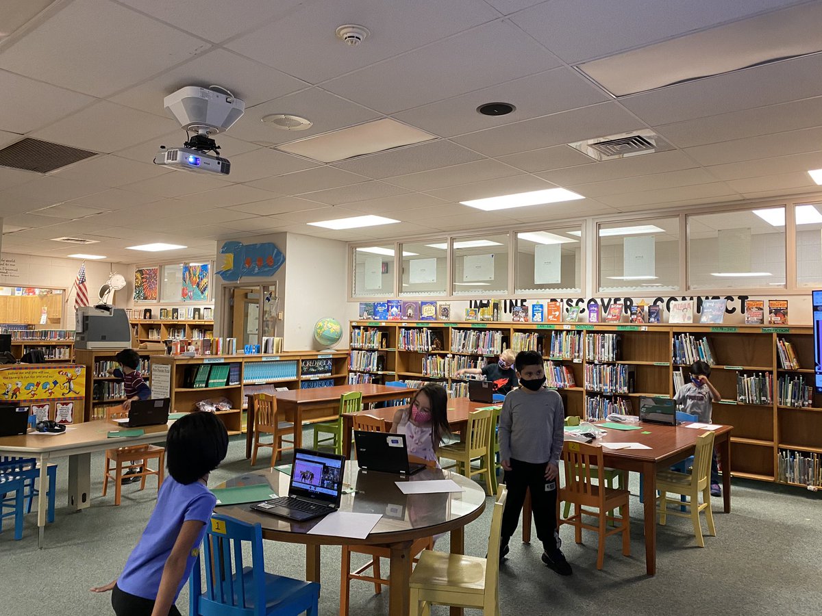 oplibrarynpsd's tweet photo. Our @OPfirsties (some of whom were dressed for the day) enjoyed #DavidMiles Unicorn (And Horse) for #UnicornDay and then danced along to “Unicorns are Real” by @KooKooKangaRoo.  Well, of course! 😉🦄🦄 https://t.co/5bsrHrXxkL