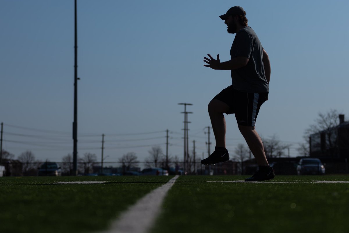 cbenderphoto's tweet image. Frames from the 2021 CFL Virtual Combine with @LaurierFootball.  

OL @BB_classic5 is the 20th ranked Canadian prospect.