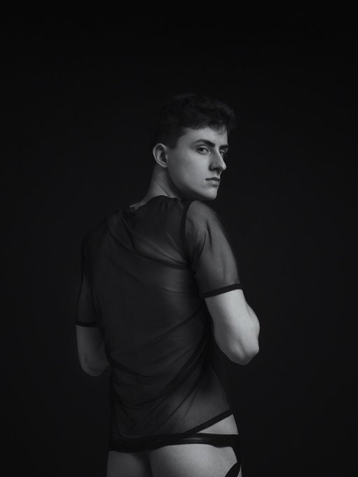 ???
(Click for a surprise)
?by @malemodelsphoto https://t.co/aHtcoDoECE