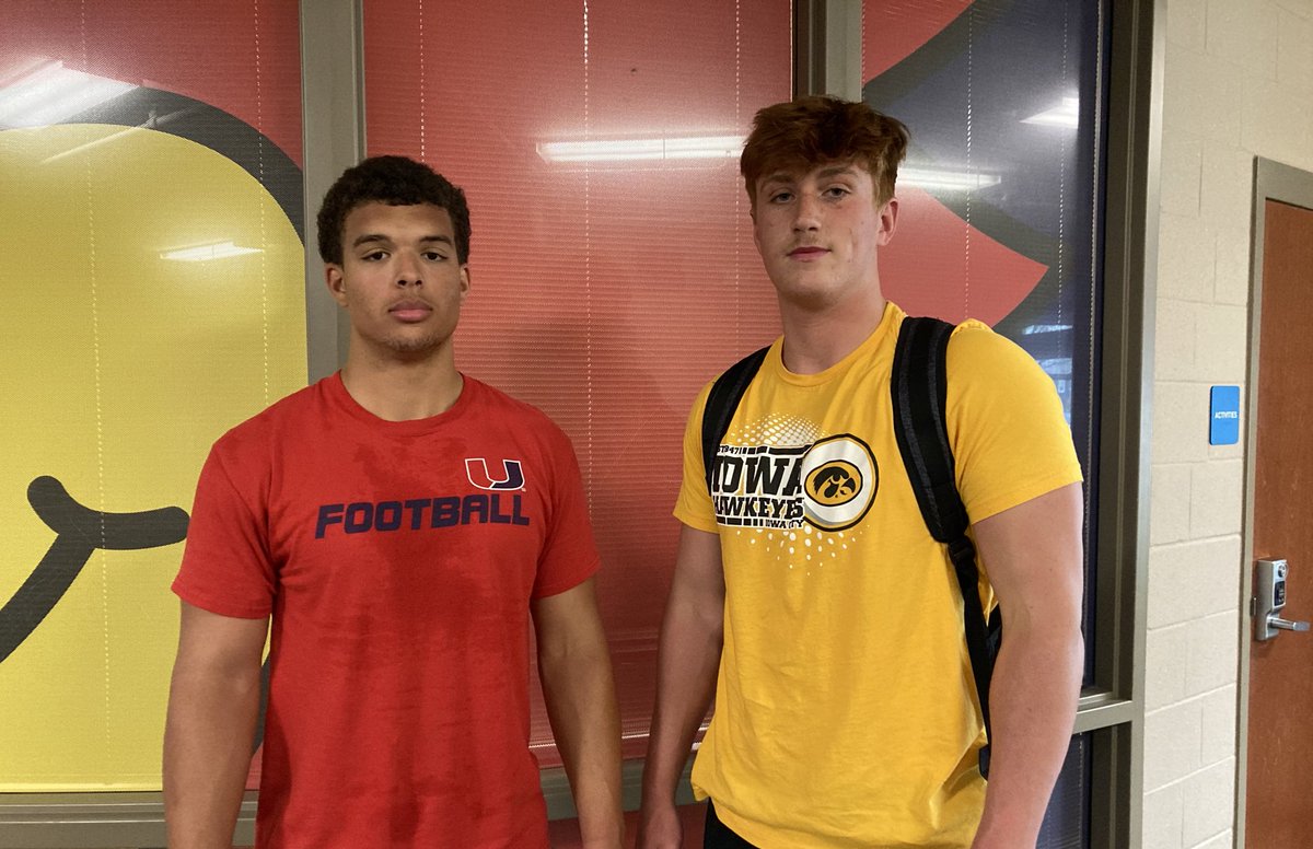 SBock247's tweet photo. Stopped by Urbandale High School this afternoon to see two future Iowa Hawkeyes in three-star linebacker Jaden Harrell and four-star defensive end Max Llewellyn. #Hawkeyes https://t.co/NAFM57wiJL
