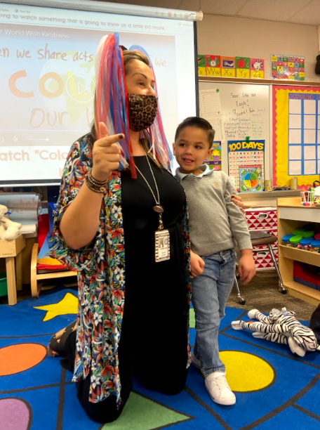 We love when Mrs. Schone comes to visit! We have fun AND we learn! This week we learned about "Social Awareness" which is empathy... "to recognize the feelings of others!" #egeTakingFlight <a href="/HumbleISD_EGE/">Elm Grove Elementary</a> <a href="/HumbleISD_PREK/">HumbleISD ECE</a> <a href="/HumbleISD/">Humble ISD</a> #BetheLight @Counselor_EGE