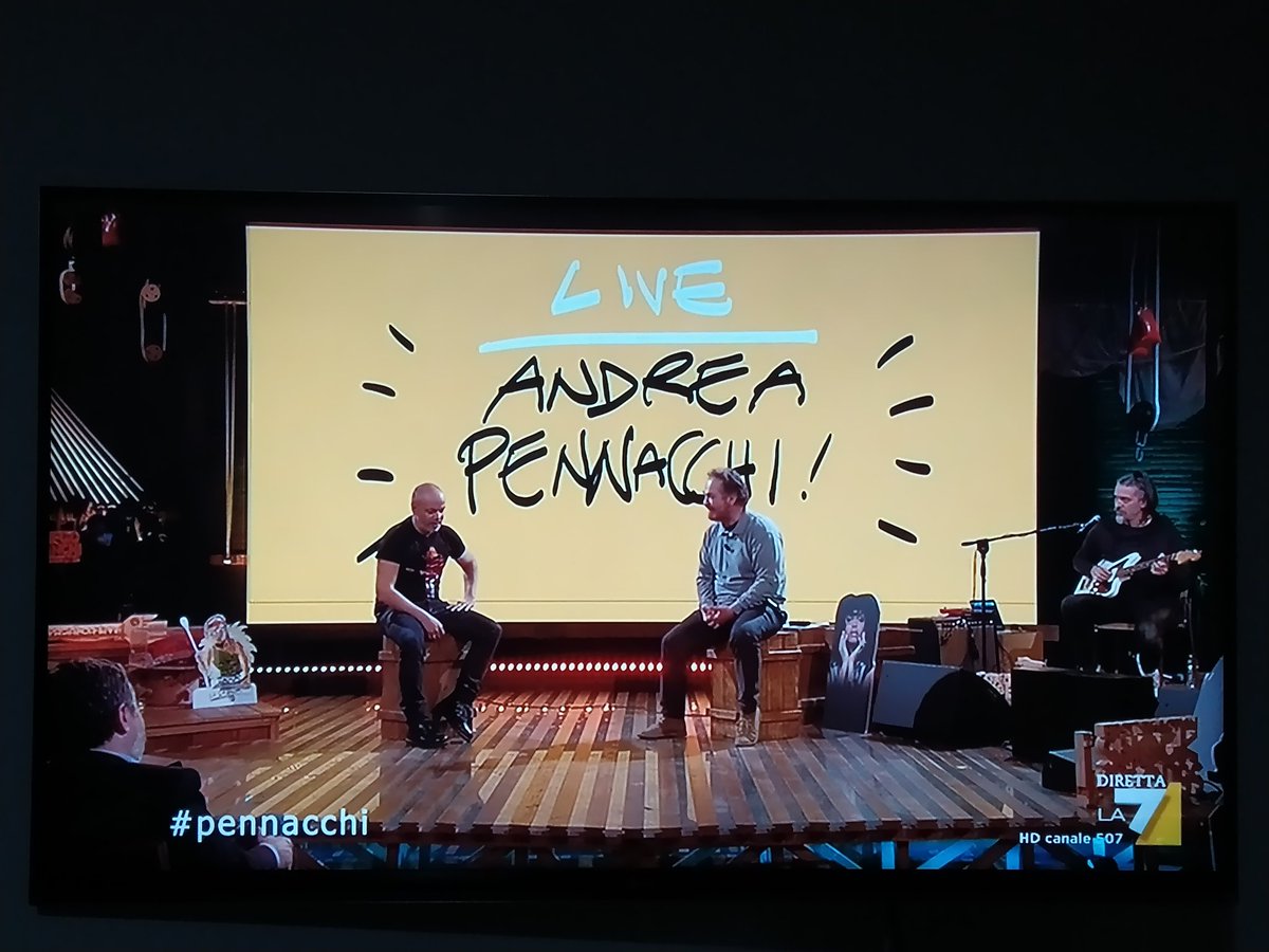 antsori's tweet photo. @welikeduel @Pennacchiiiii Grazie a tutto il personale medico per avercelo riportato più #Pojana di prima! #propagandalive https://t.co/hQVAOusEut