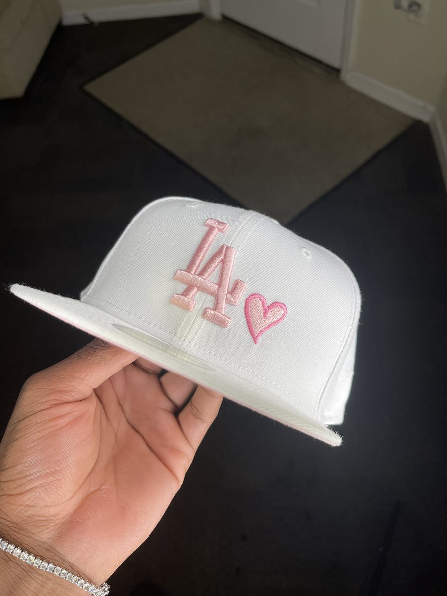 hollywood_olu's tweet image. my new pink brim go craazy 🔥🔥🔥