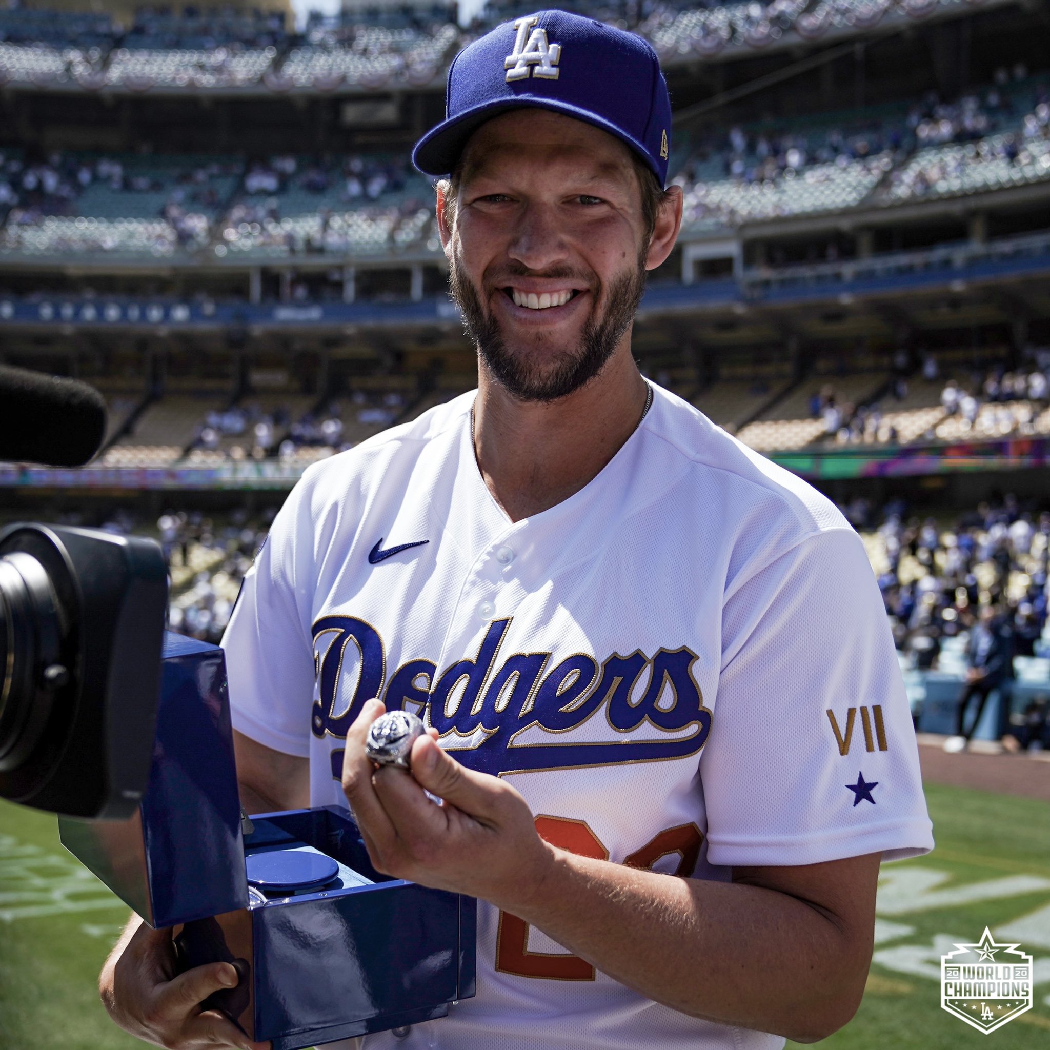 Doug McKain on X: Clayton Kershaw wearing his World Series ring 💍🔥😭 # Dodgers  / X