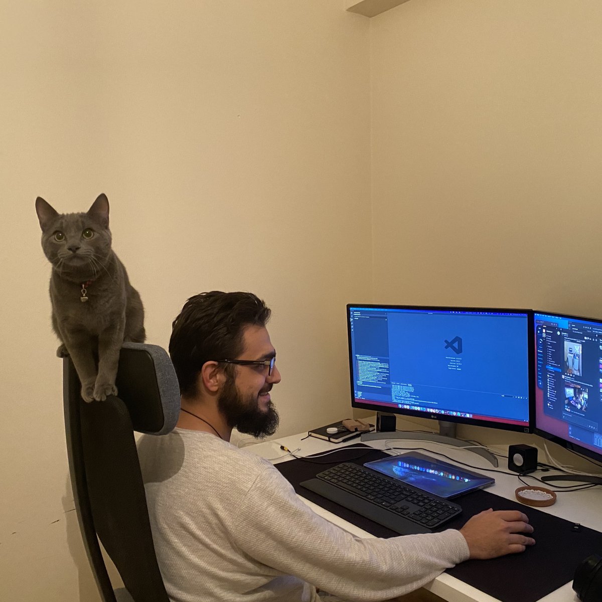 ModusCreate's tweet image. We love checking out each other&apos;s remote workspaces because they always tell a story. They give us a glimpse of the lives of our fellow Modites who are spread across 50+ countries. 

Check out a few of them!

#WFH #RemoteWork #RemoteWorkspace