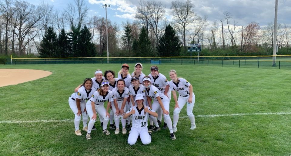 Game time #AllWhiteEverything