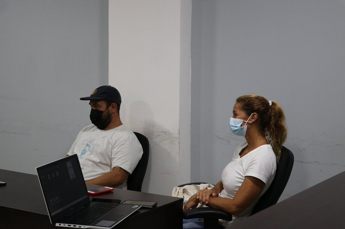 Debido al aumento de visitantes en el área de Playa Venao, surfistas y empresarios se han unido para apoyar la labor de concientizar a los visitantes y crear grupo de apoyo por cualquier eventualidad <a href="/Sinaproc_Panama/">SINAPROC PANAMA</a> @SENANPanama dentro de esto un plan de primeros auxilios