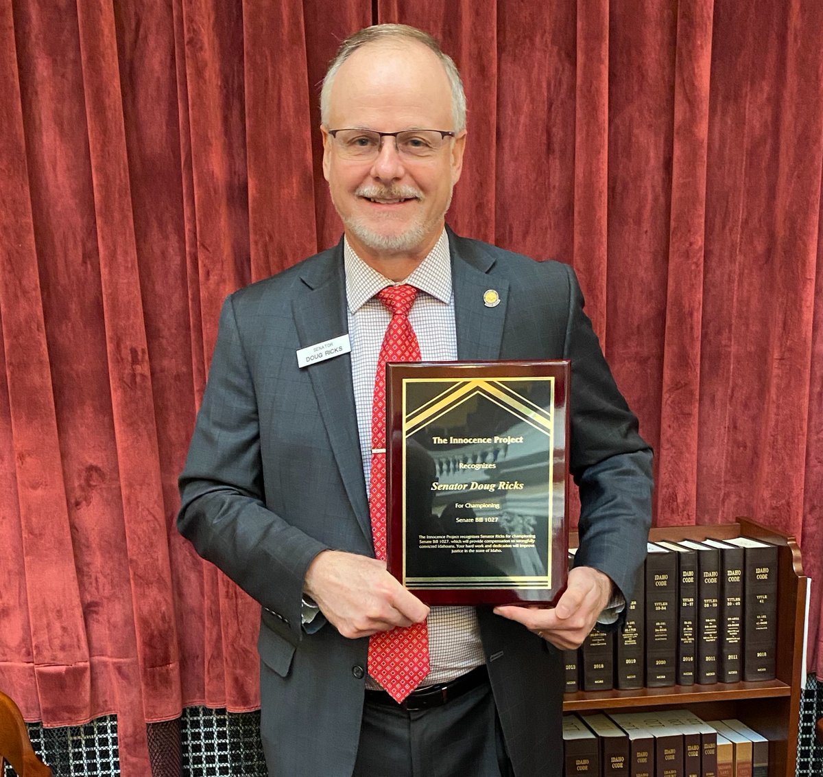 The Innocence Project recently recognized Sen. Ricks for his tireless work advocating for Idahoans wrongfully convicted and incarcerated and work on SB 1027. “We as a state, as a society and as citizens have an obligation to make it right” #idleg #idpol