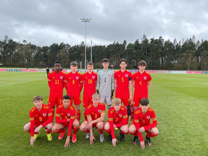 photo embedded from Credit: LlanishenHighPE
