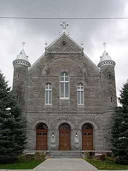 Town and church: Saint-AnicetPopulation: 2,626Built: 1888