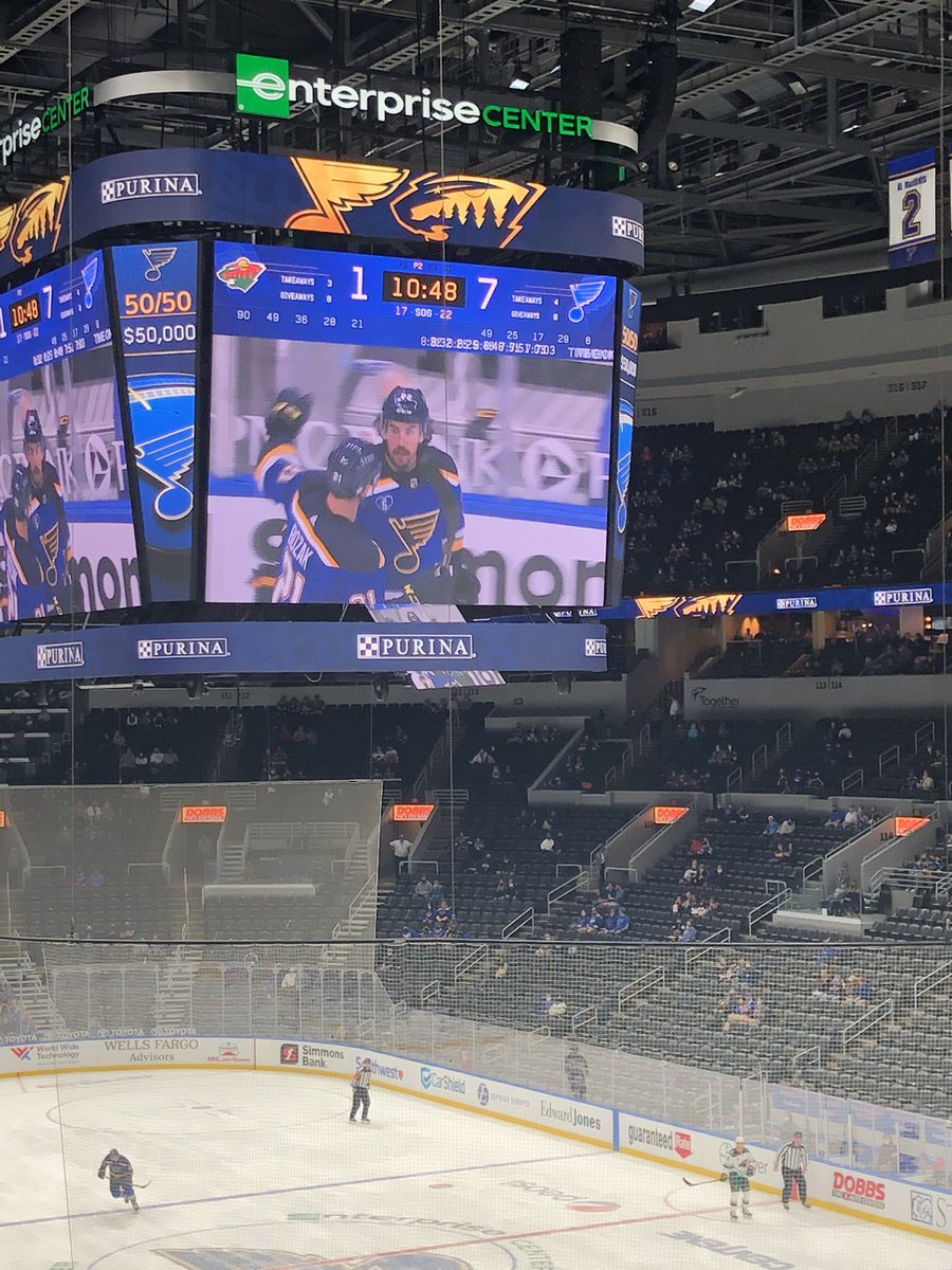 Glad I paid 500 bucks for this <a href="/mnwild/">x - Minnesota Wild</a> #NHL  ... 🤦🏻‍♂️🤦🏻‍♂️🤦🏻‍♂️🤦🏻‍♂️