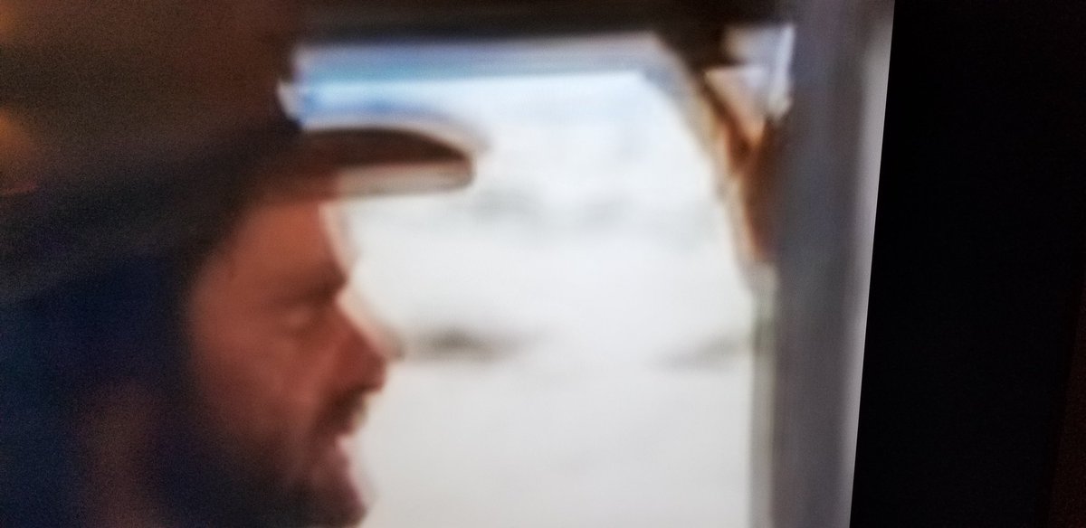 BenBat27's tweet image. I never knew @RealHughJackman was in the Beds are burning video
So cool!