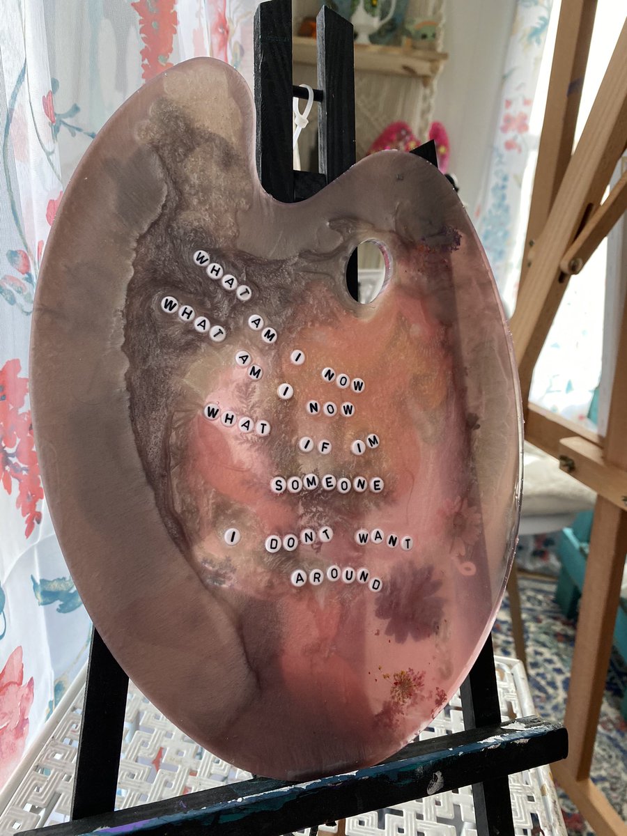 logananhorn's tweet image. Here’s Jake’s first palette! The customer ordered a palette with an Aries zodiac sign, koi fish, Harry Styles, lyrics on the back, background to look like the Cosmos, this one was CUSTOM custom. He killed it! 
💿 ♈️ 🐠 🎶 🌌 

customizedbylogan.squarespace.com/shop