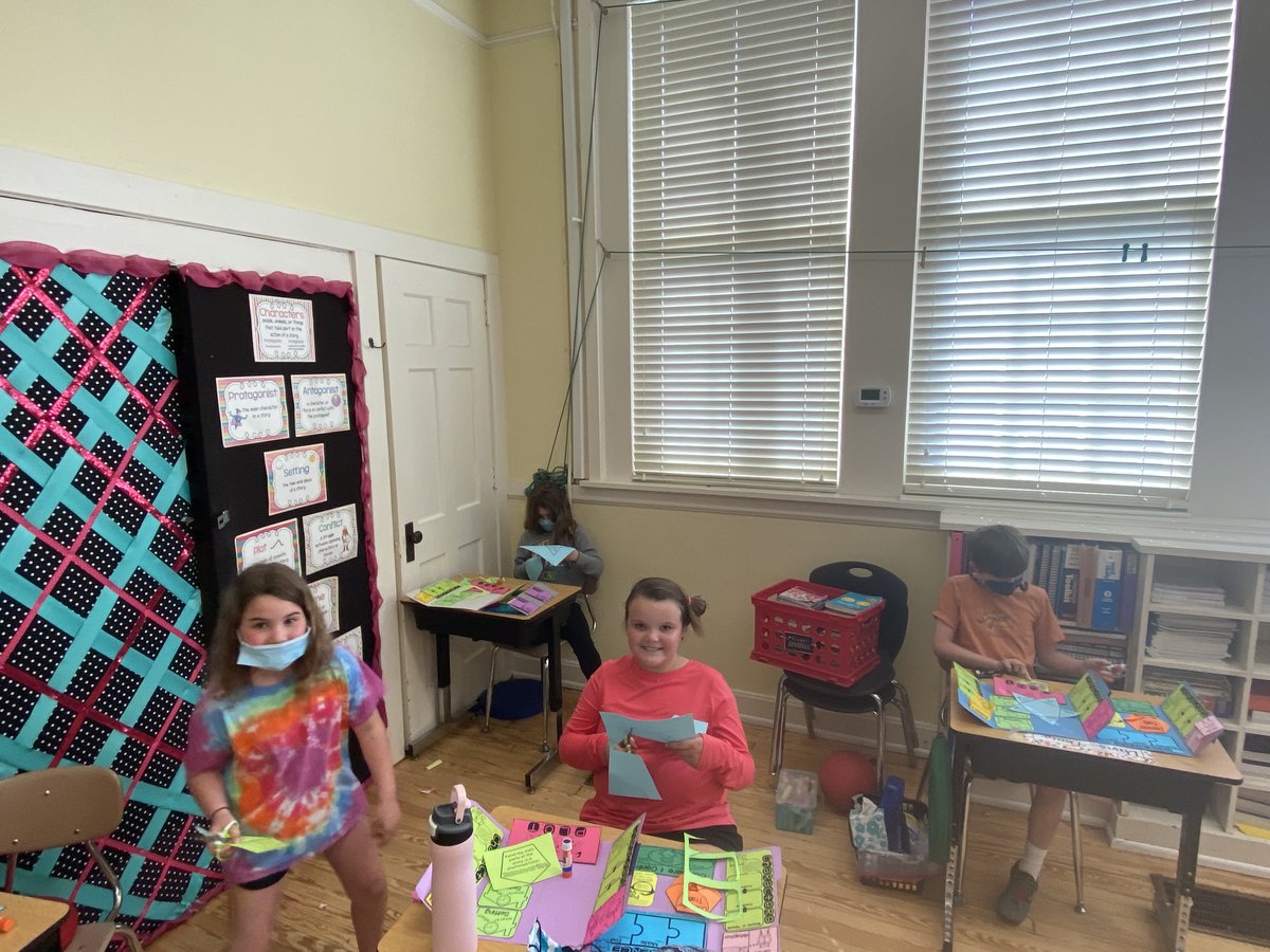 courtneyspecial's tweet image. We are hard at work crafting interactive novel study folders that will cover all of our reading comprehension strategies.The Miraculous Journey of Edward Tulane is a captivating tale of growth&amp;amp;change and we’re going along for the ride! #specialeclass ⁦@EESPrincipal⁩