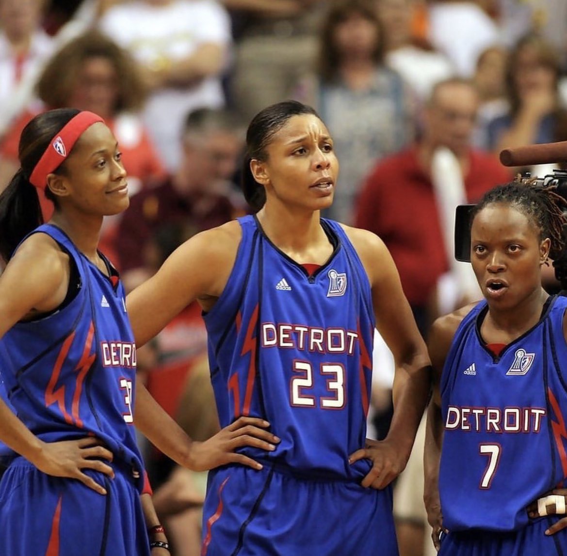 Vintage WNBA tweet media