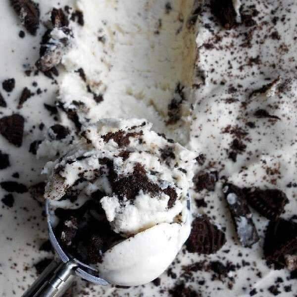 rayszxh's tweet photo. cookies and cream never gets old https://t.co/SLxqQJ0GQt