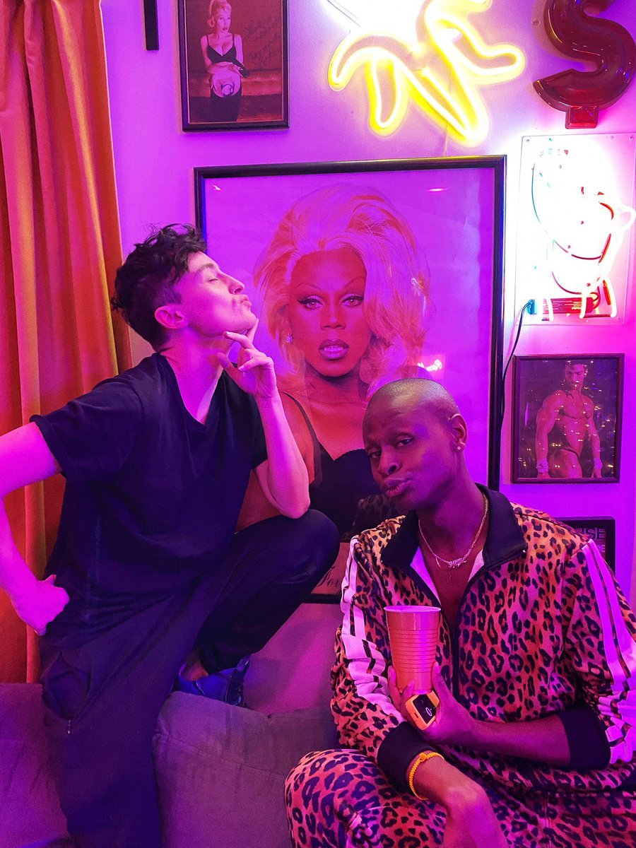 dunstz's tweet image. no matter what happens, my winners #TeamGottMik #TeamSymone