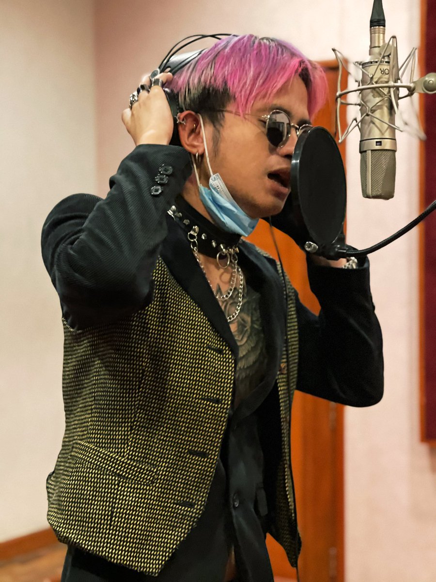 Maayong aga! Here are some photos of Valfer during the recording of Alamat's 2nd single 🤎