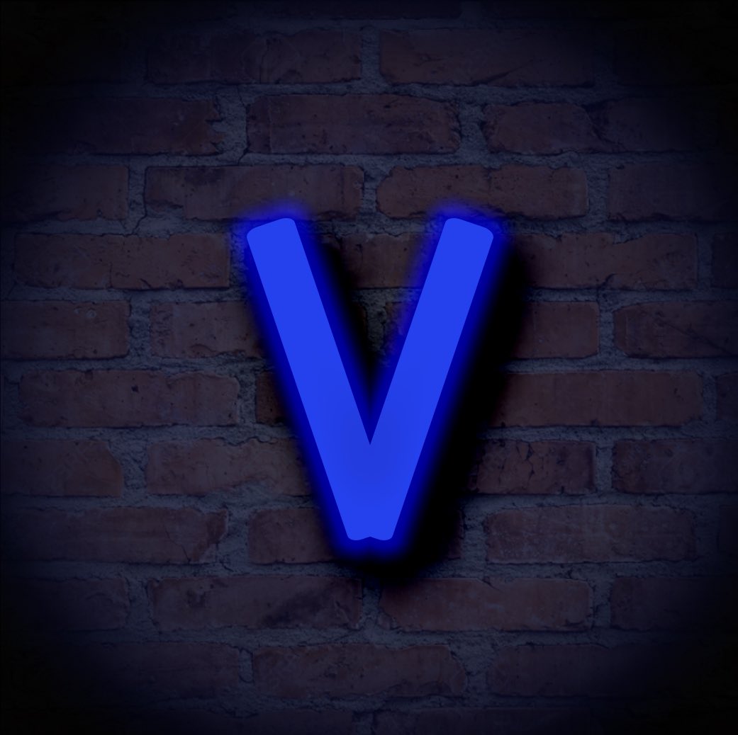 LWEastFootball's tweet image. Final:  East-34   Lockport-10