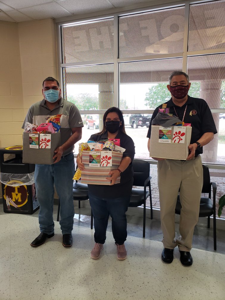 Shout out to our Assistant Principals!  Thanks for everything you do for our students!!