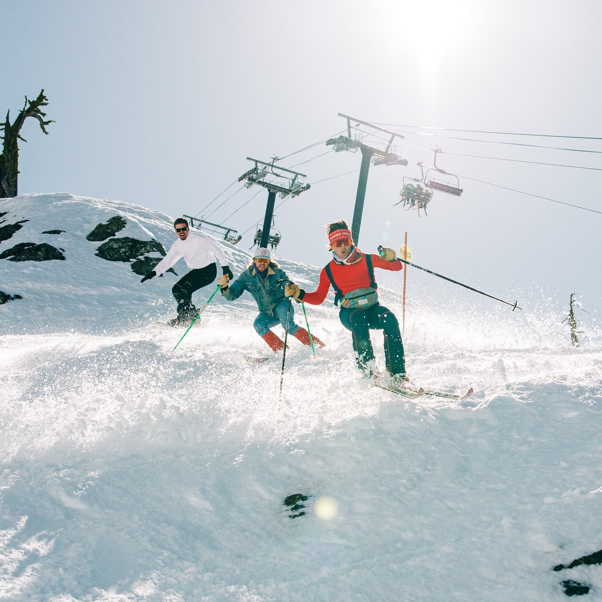 palisadestahoe's tweet photo. April is Retro month at the #SpringSkiingCapital, so be sure to flaunt your favorite old-school style on the slopes! Here are a few favorites from this year's Mothership Classic for inspiration. Photos: GP Martin @Hi5sFoundation @ArcadeBelts #retroski https://t.co/AfXngCrU4v