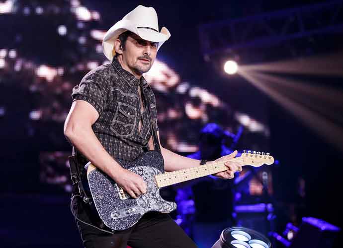 .@BradPaisley Announces News 2021 Concert Tour Dates!
https://t.co/NCbxd5v61v https://t.co/tF2ob9Sbwb