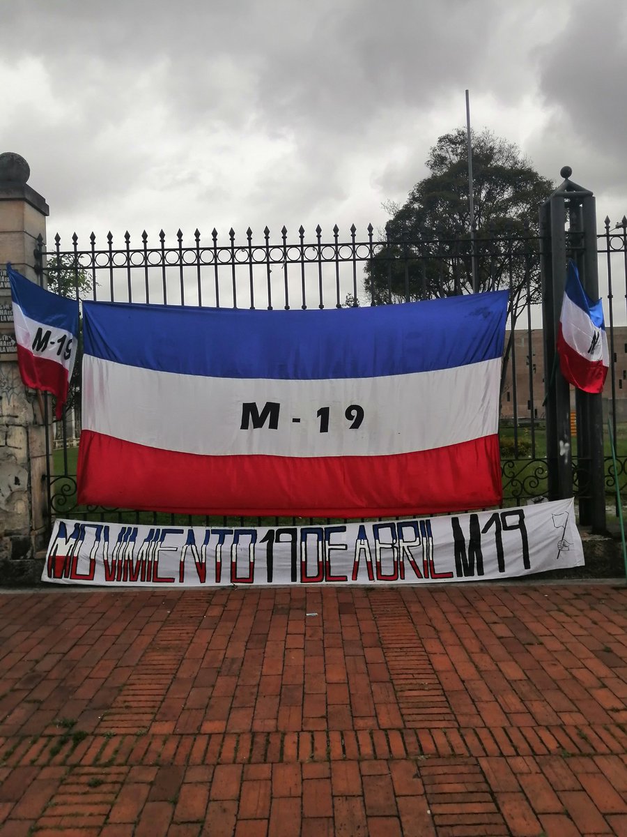 del_mamerto's tweet photo. @MovimientM19 presente en las calles, @Analist56181232 @Polemistico @abramoscomillas @Javierforero19 @johnherrerago @sandiarebelde28 @Mujer_Mamerta @AUGUSTOOCAMPO @nix88pro @Jeimi147 @LIBERTAD_BOLIVA @RevistaSemana @GustavoBolivar @petrogustavo @mileidyrosa @Argenis36378653 https://t.co/3RRkDeyjIK