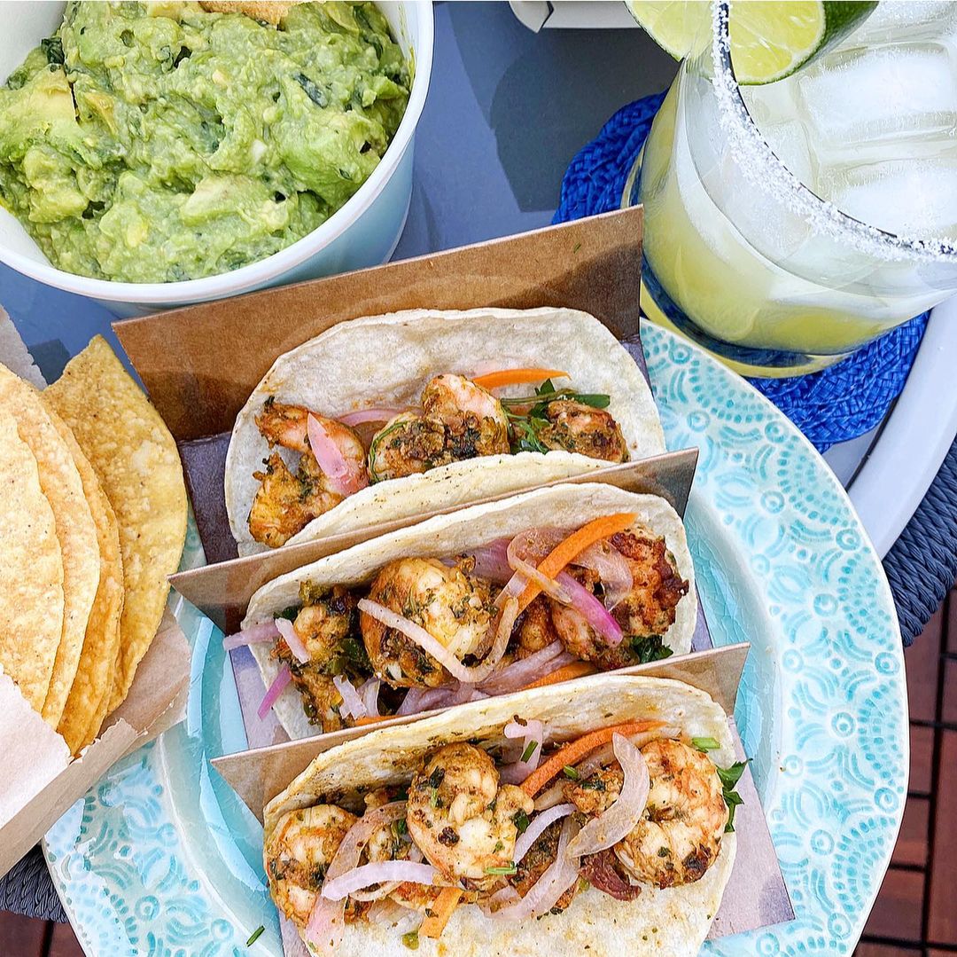 bartacolife's tweet photo. "Patio season is here! ☀️ And the new #bartacosecret has arrived just in time. The chili-lime shrimp taco 🍤🌮 is the perfect combination of spicy &amp; tangy!

😋 Available until 5/5 + you can order online. Don’t forget the margs 🍹!" @thebubblytalk 

https://t.co/ZqjplsOsNt https://t.co/VqAl5I236o
