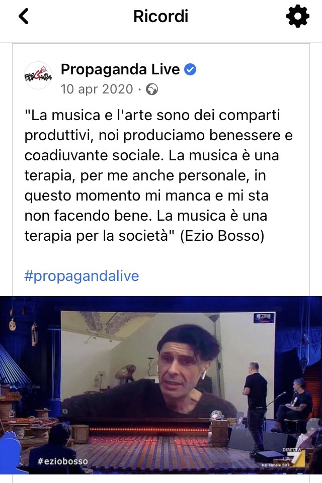 andreamelaranci's tweet photo. @welikeduel Un bellissimo ricordo riproposto da Facebook poco fa. #eziobosso ospite un anno fa a #propagadalive ❤️ https://t.co/EQ34D7nBKm