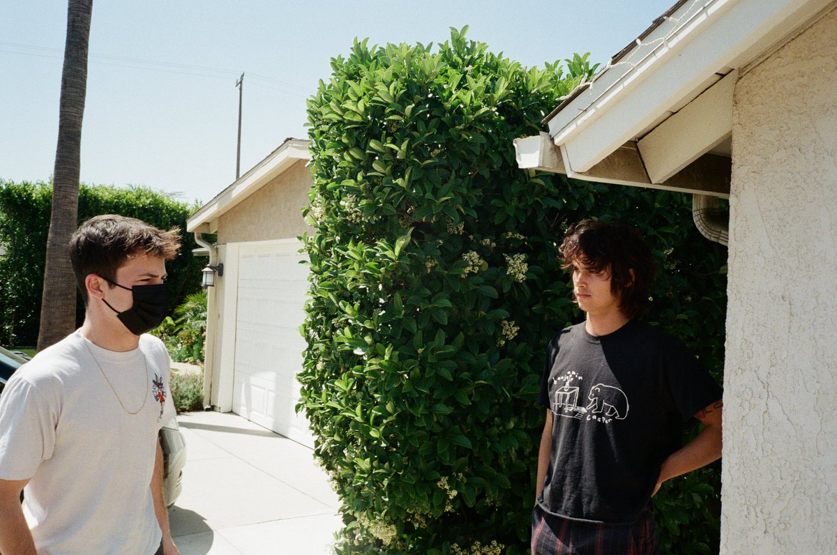 wallowsmusic's tweet image. hey