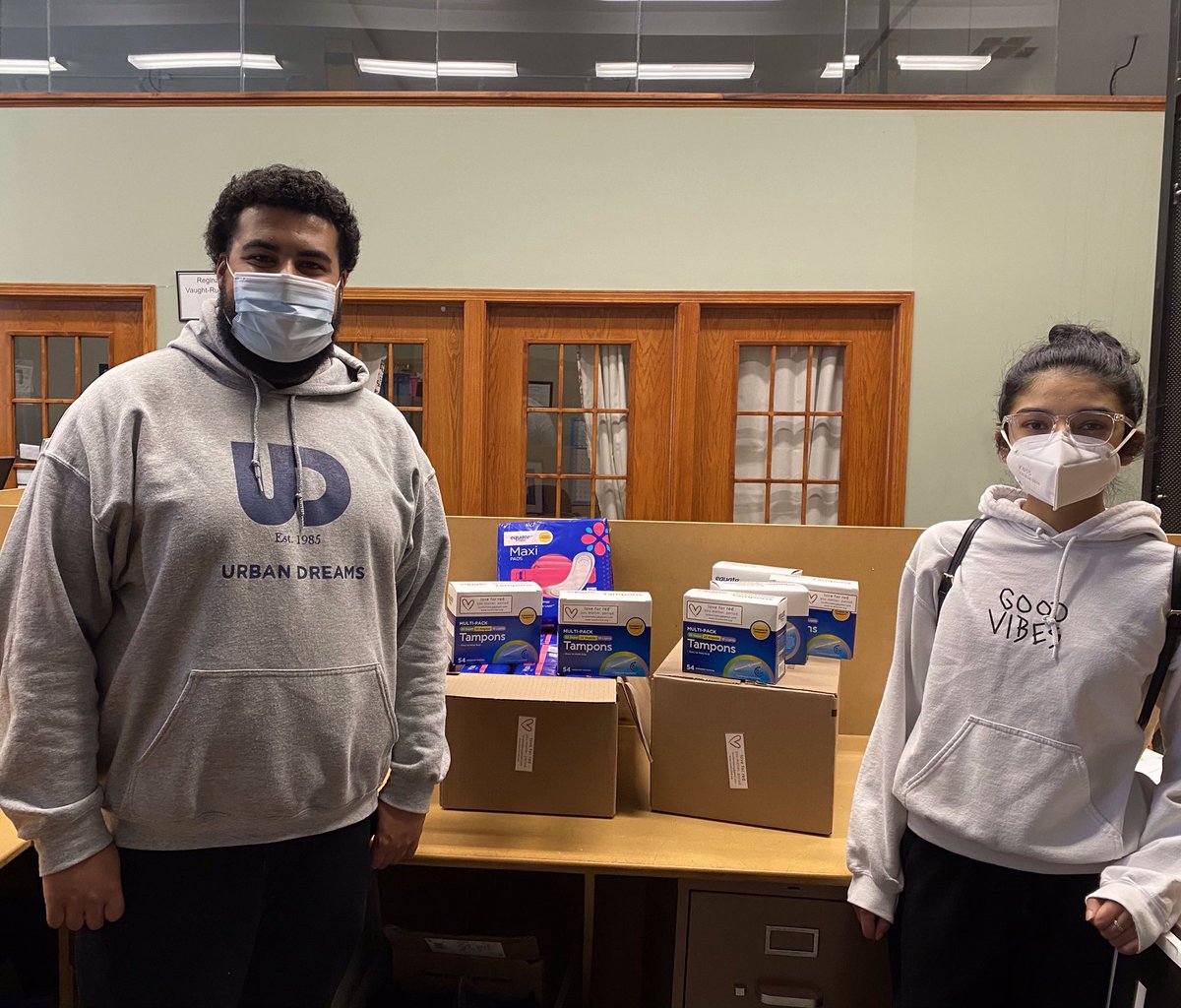 Donated 900 menstrual products to Urban Dreams today!!

Click the link in our bio to learn more about Love For Red and how you can help!

#endperiodpoverty #periodpovertyisreal #nonprofit