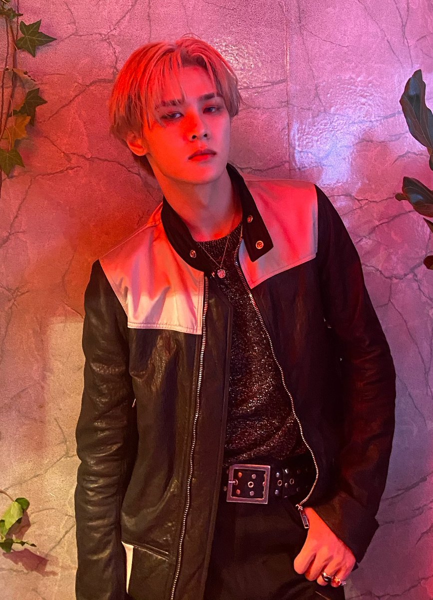 "who in wayv" but it& #39;s actually Qian Kun — a thread
