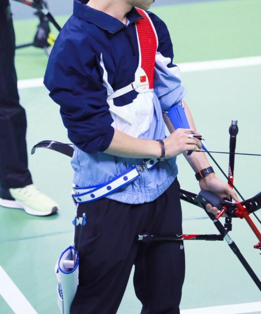 "who in wayv" but it& #39;s actually Qian Kun — a thread