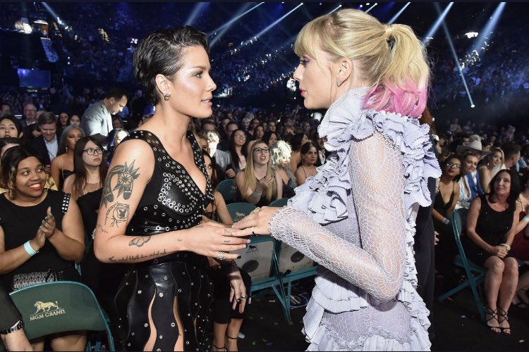 lfmltay's tweet image. Halsey, amiga de Taylor emite también un comunicado en apoyo a Taylor.

Aquí la traducción: