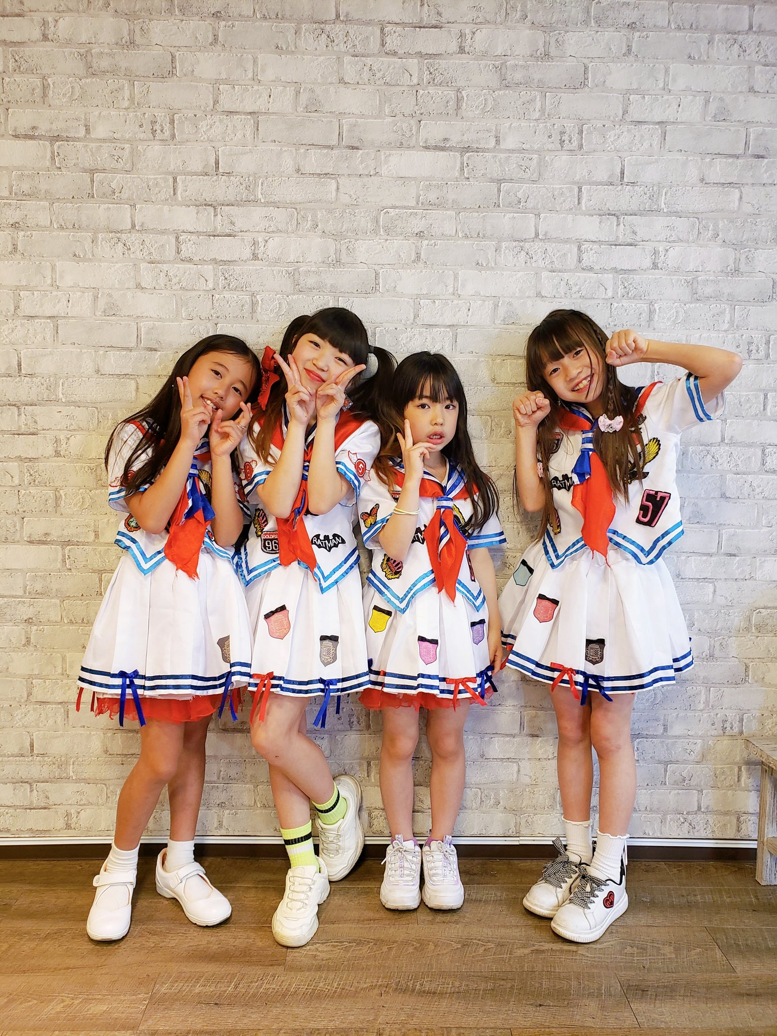 集合写真　女子小学生 