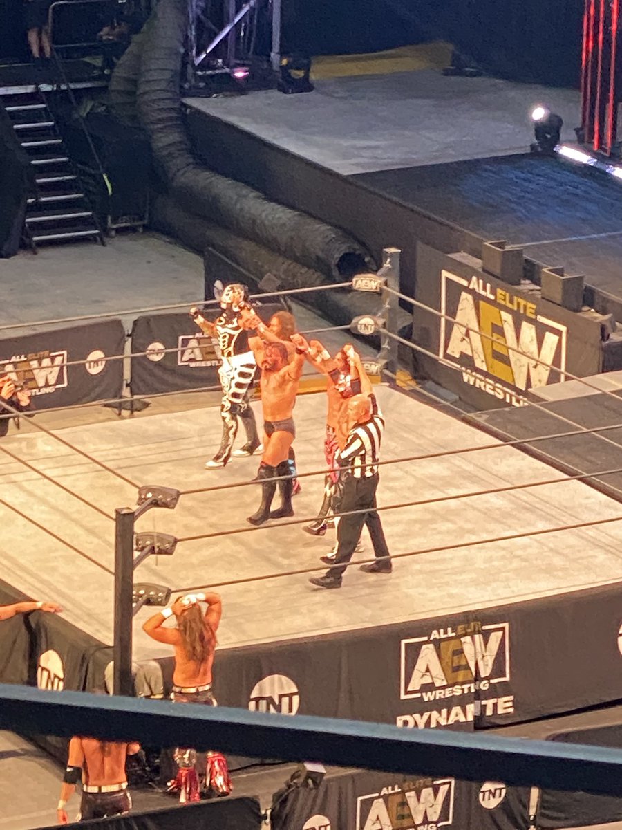 2sweetnews's tweet photo. Death triangle won! #aew #thehousealwayswin https://t.co/3YFYUIsEOp